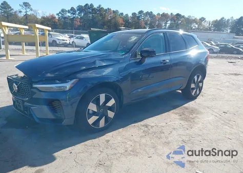 2025 Volvo Xc60 Plug-In Hybrid T8 Plus from USA, damaged, VIN YV4H60RC6S1149019